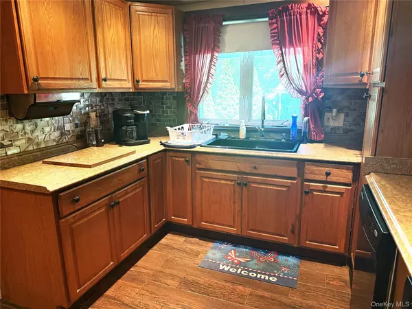 Cornwall, NY 12518,176 Willow AVE