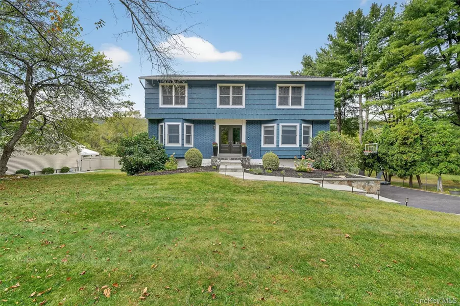 1466 Pine Brook CT, Yorktown Heights, NY 10598