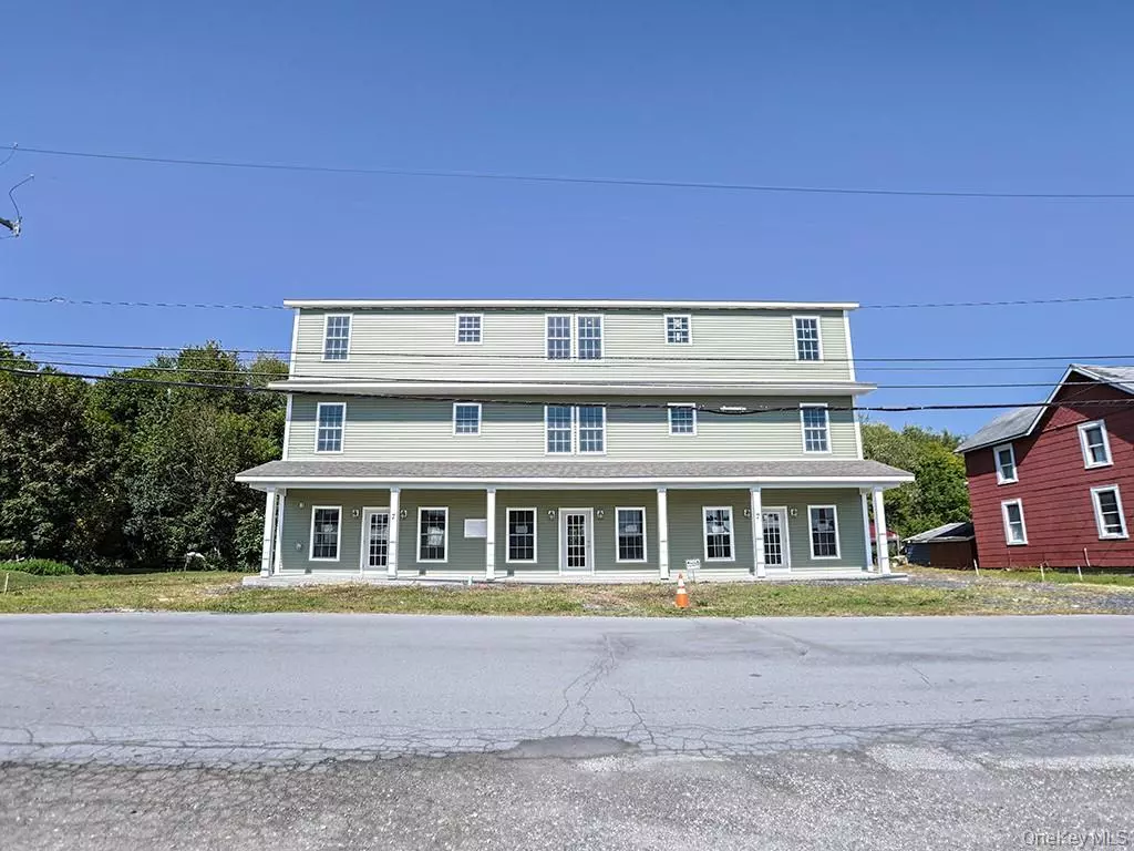 Chester, NY 10918,7 Greycourt AVE #6