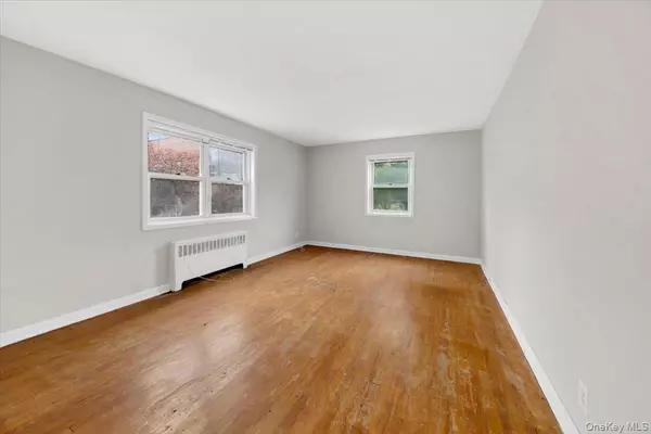 Tarrytown, NY 10591,320 S Broadway #P5