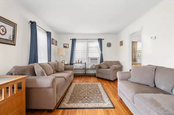 Bethpage, NY 11714,5 Totten ST