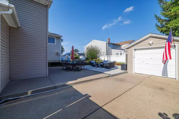 Baldwin, NY 11510,2989 Grand BLVD