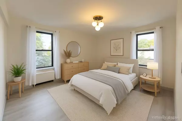 Flushing, NY 11358,170-06 Crocheron AVE #2F