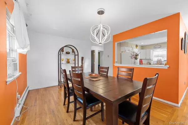 Amityville, NY 11701,57 Benburb ST