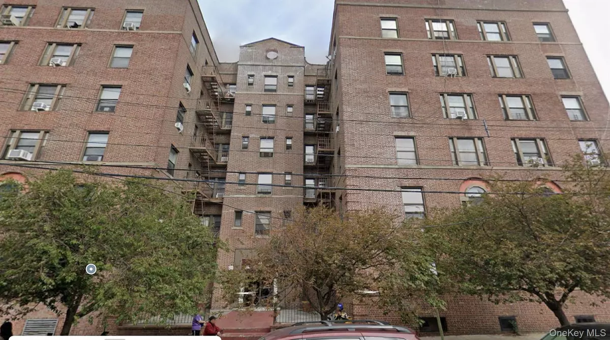 Flushing, NY 11354,3338 Parson BLVD #6G