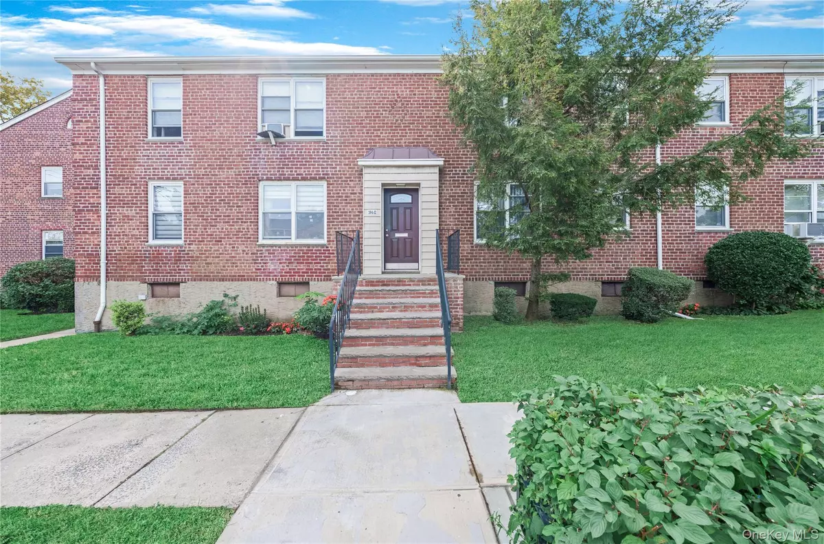 Bayside, NY 11361,204-12 35th AVE #254