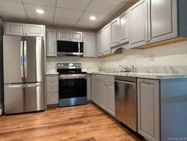 7 High Acres DR #1, Poughkeepsie, NY 12603
