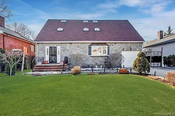 Whitestone, NY 11357,2-44 149th ST
