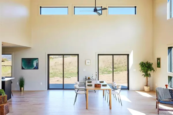 Callicoon, NY 12723,146 Buddenhagen RD