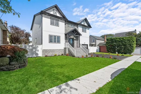 Oceanside, NY 11572,450 Morea ST
