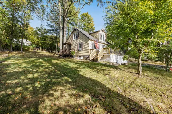 Carmel, NY 10512,2 Tuxedo RD