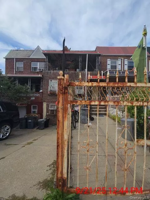 Sunnyside, NY 11377,5068 43rd ST