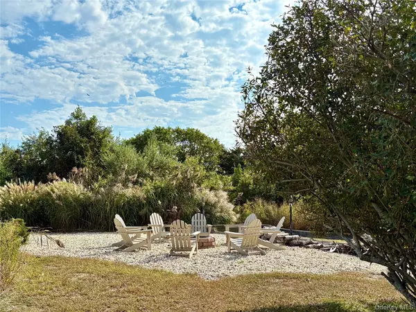 Shirley, NY 11967,7 Waters Edge #7