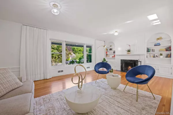 Scarsdale, NY 10583,24 Tintern LN