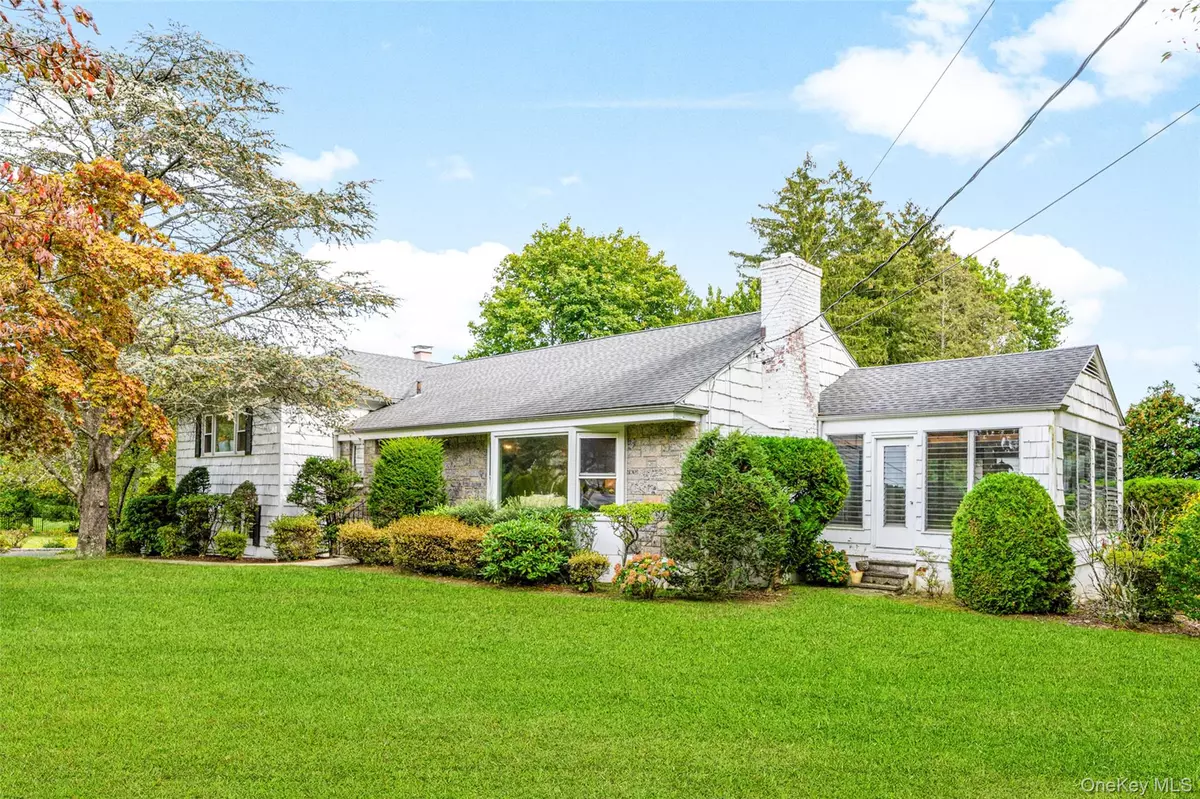 Mamaroneck, NY 10543,2 Prince Willow LN