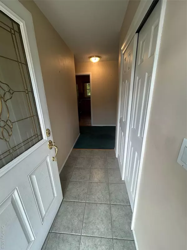 Mahopac, NY 10541,107 Chestnut Ridge RD