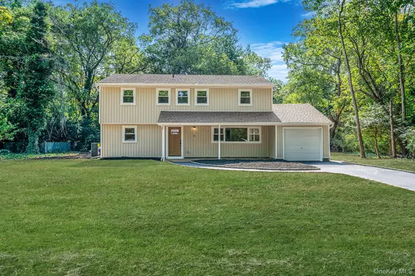 Huntington, NY 11743,12 Andover PL