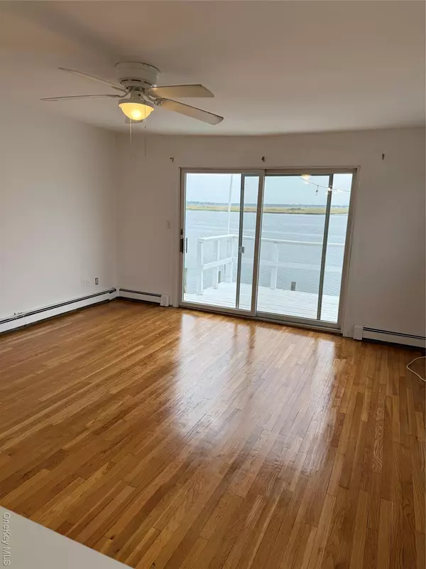 Long Beach, NY 11756,923 West Park AVE