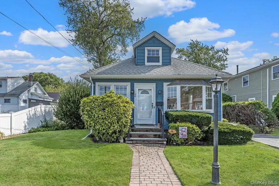 1887 Bryant PL, Baldwin, NY 11510