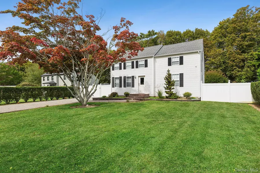 210 Bennett RD, Greenport, NY 11944