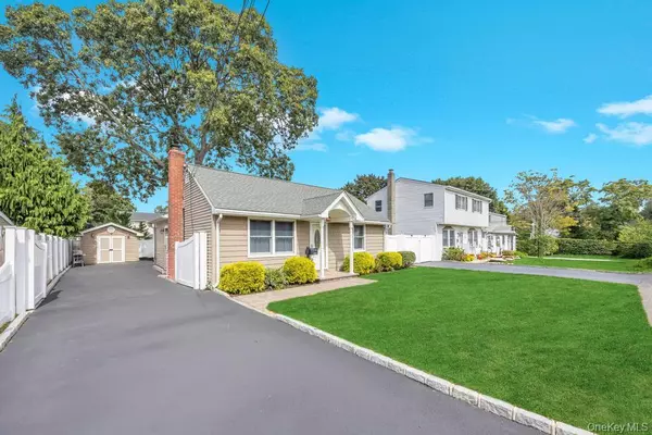 Huntington Station, NY 11746,122 E 12th ST