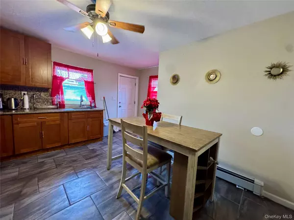 West Hempstead, NY 11552,10 Pinebrook AVE