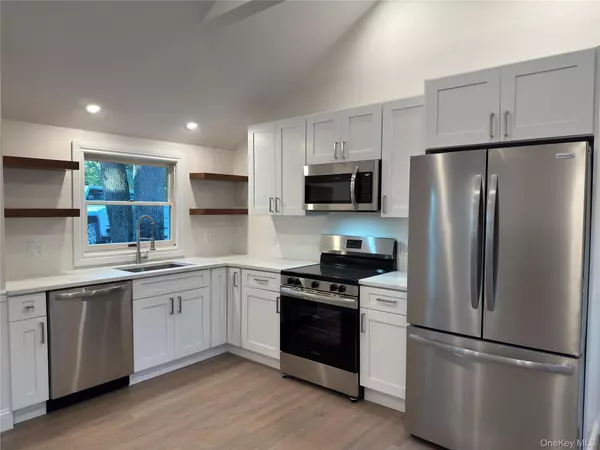 Rocky Point, NY 11778,56 Poseidon RD
