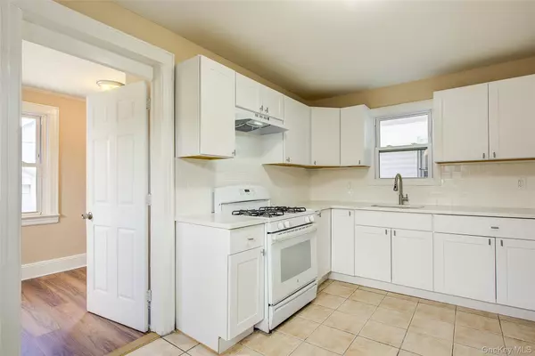 Queens Village, NY 11428,9129 220th ST