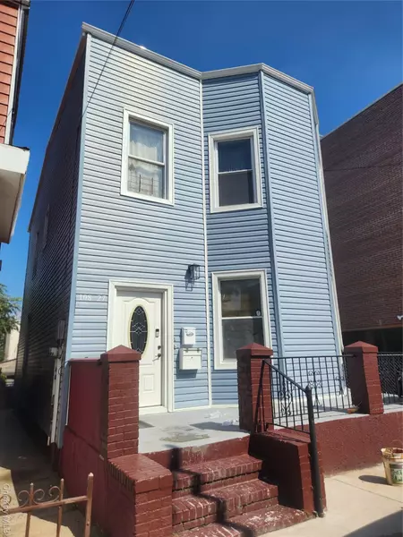 10827 50th AVE, Corona, NY 11368
