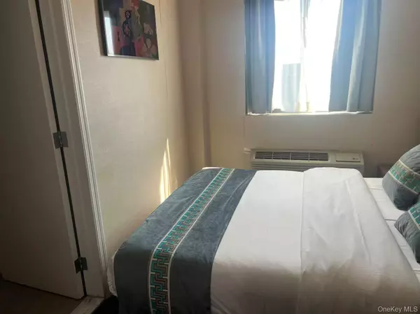 Flushing, NY 11354,3116 Linden PL