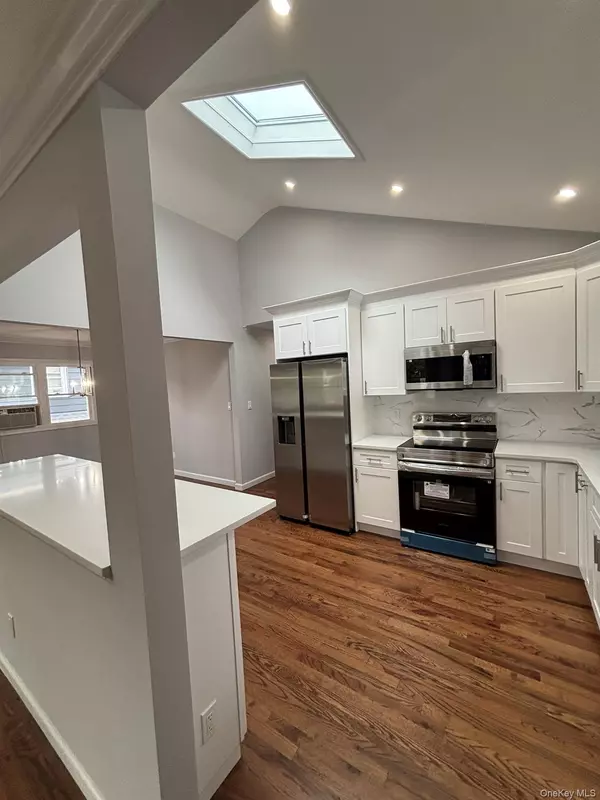 Uniondale, NY 11553,399 Hawthorne AVE