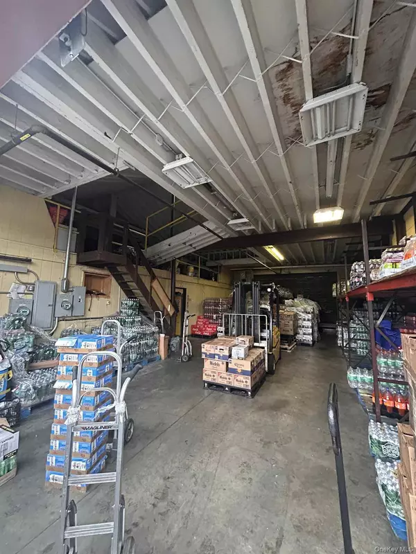 East Elmhurst, NY 11370,22-14 Hazen Street