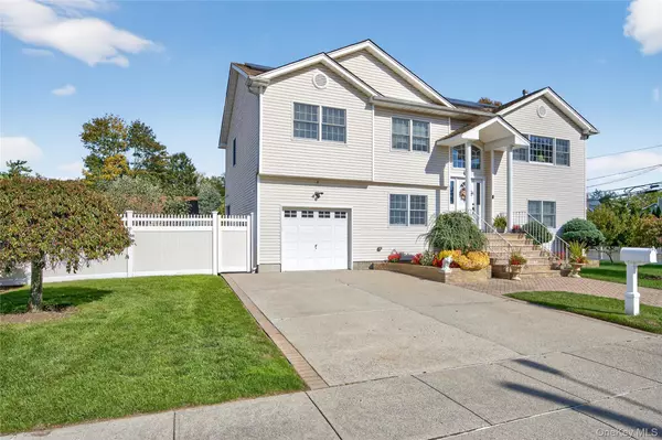 East Meadow, NY 11554,2501 Lancaster ST