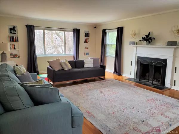Scarsdale, NY 10583,24 Sargent RD