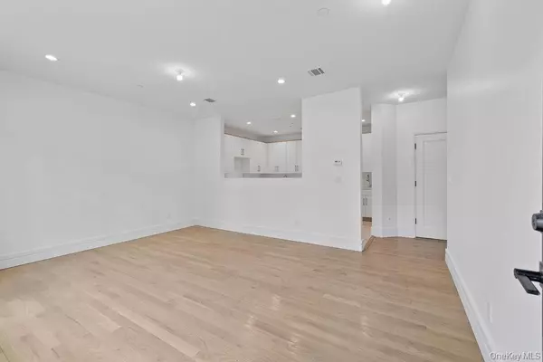 Monsey, NY 10952,244 Blauvelt RD #101