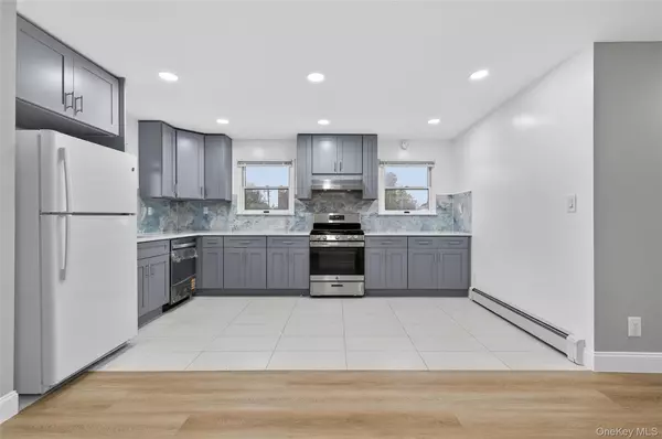 Westbury, NY 11590,48 Rockaway AVE