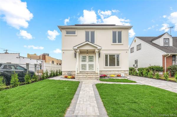 New Hyde Park, NY 11040,4 S 11th ST