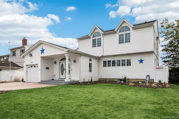 Massapequa Park, NY 11762,204 Broadway
