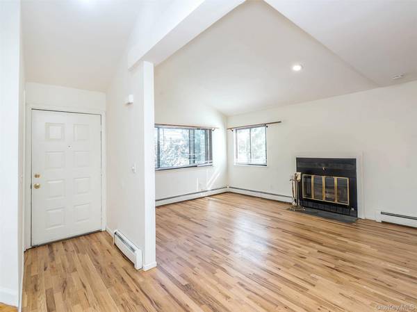 Port Washington, NY 11050,47B Marwood RD