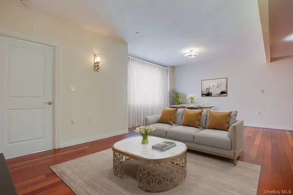 Astoria, NY 11102,3085 Vernon BLVD #3L