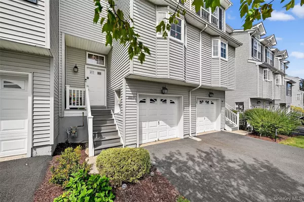 New Windsor, NY 12553,1003 Ethan Allen DR