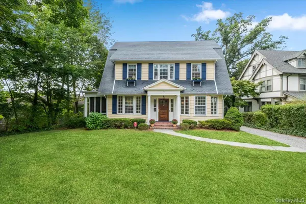 26 Circle RD, Scarsdale, NY 10583