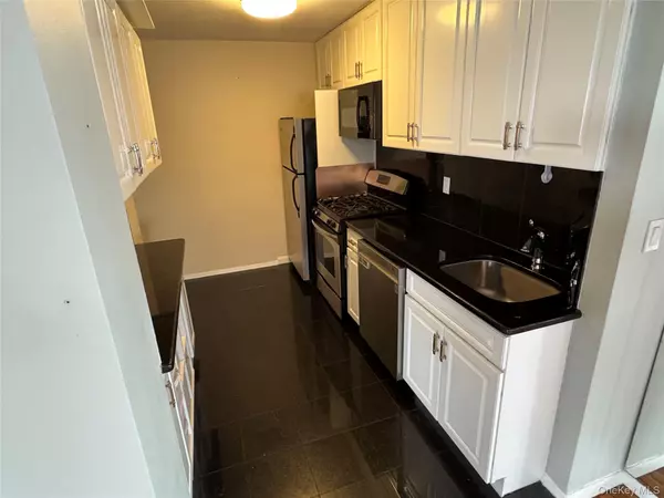 Long Beach, NY 11561,750 Shore RD #2K