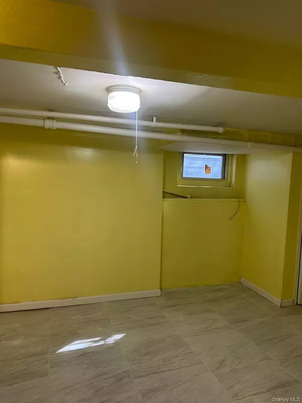 Richmond Hill S., NY 11419,107-25-117 St 117 Street