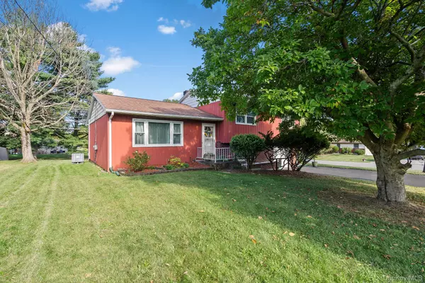 222 Margo ST, New Windsor, NY 12553