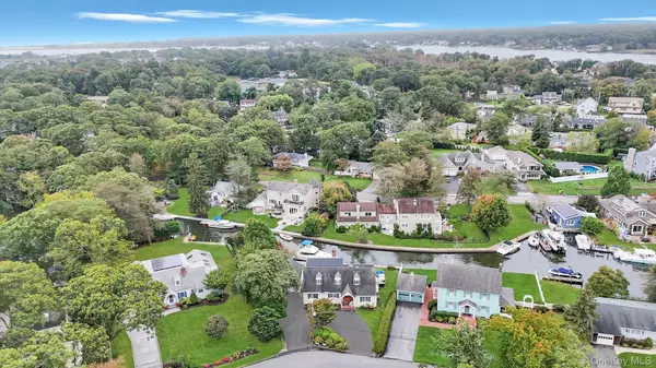 Oakdale, NY 11769,190 Connetquot DR