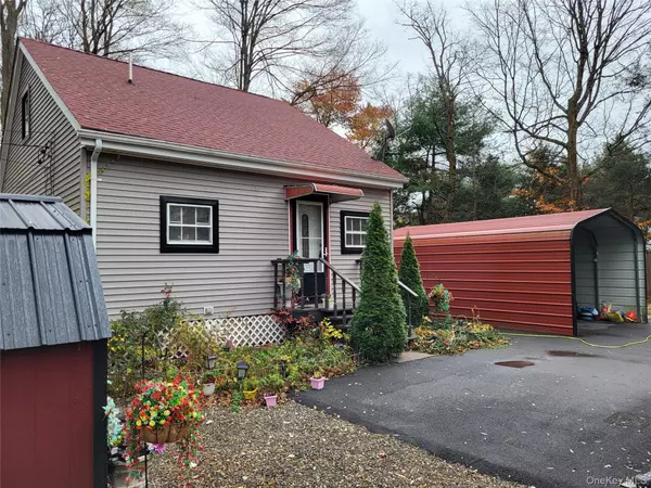 Kerhonkson, NY 12446,318 Maple ST
