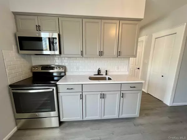 Poughkeepsie, NY 12601,11 Franklin ST