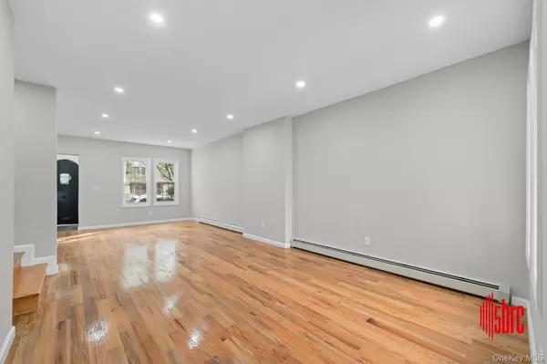 South Ozone Park, NY 11420,12805 116th AVE