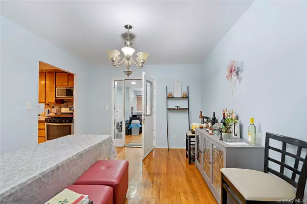 Laurelton, NY 11413,13512 223rd ST